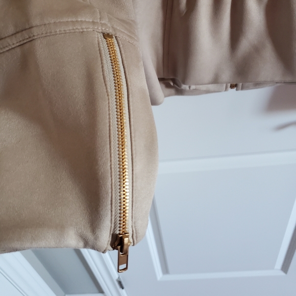 Neutral faux suede lightweight jacket size medium - Picture 4 of 8